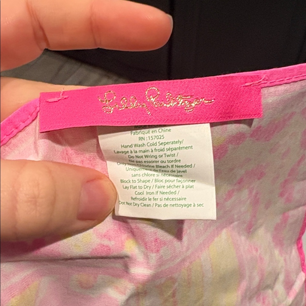 [Lilly Pulitzer] Pink/Yellow “Be The Sunshine” Scarf - Picture 2 of 2